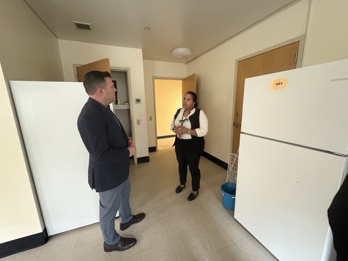 RepMackenzie's tweet photo. Recently, I had the chance to visit The Salvation Army’s Hospitality House in Allentown and learn more about the important work they do to support individuals and families in our community.

Thank you to Shelter Director Jessenia Dominguez for the invitation and for all that you and your team do to help those in need across the Lehigh Valley and the Poconos!