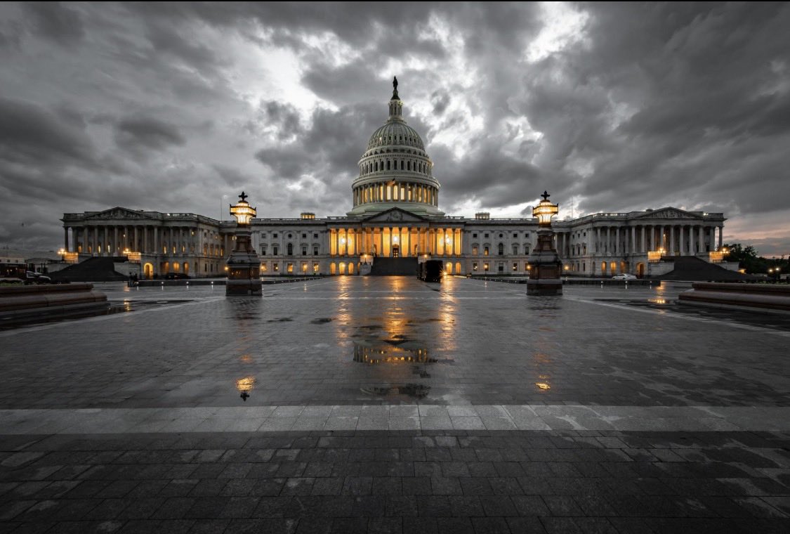 Xred1000's tweet photo. America doesn’t need louder politicians. It needs leaders who deliver results. 🇺🇸

#USA #Politics #WorldNews https://t.co/fLNVkY8Kbf