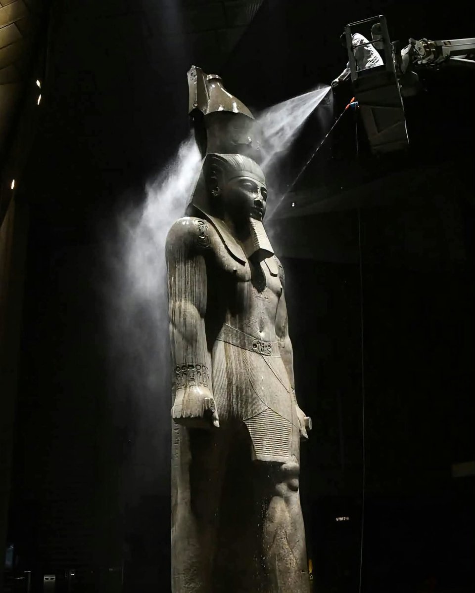 Pastpreservers's tweet photo. Amazing image from The Grand Egyptian Museum! #Egypt 🇪🇬 https://t.co/OVV2Adqali