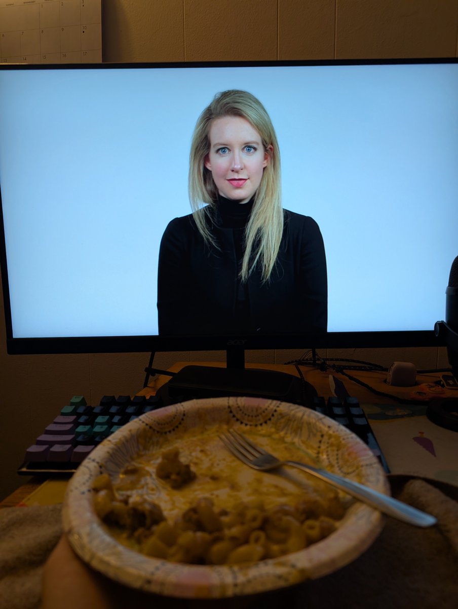 Dansplainer's tweet photo. eating hamburger helper with liz https://t.co/wE6Nm5cwG4