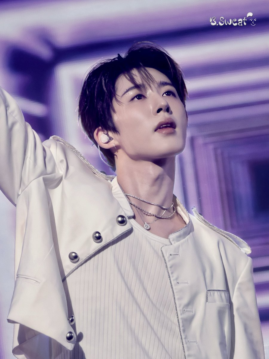 b_sweat_'s tweet photo. 𝗛𝗮𝗽𝗽𝘆 𝗛𝗮𝗻𝗯𝗶𝗻 𝗗𝗮𝘆🩵

#BI30ANDBEYOND #30살_비아이

#비아이 #김한빈 #BI #HANBIN #한빈 https://t.co/qR8RxLExb2
