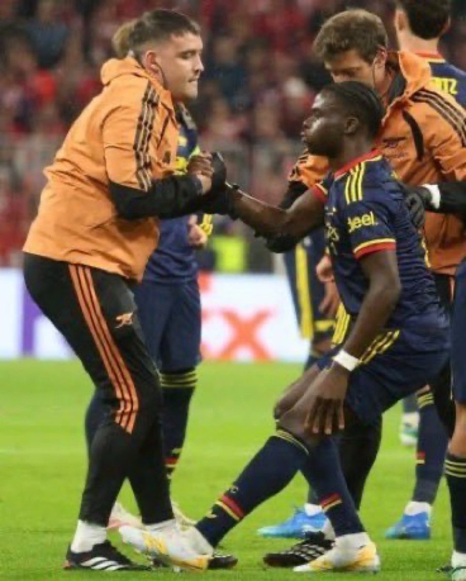 Xtratime_FT's tweet photo. 🚨 Arsenal’s attacking options taking a hit:

❌ Tzolis — Injured
❌ Saka — Injured
❌ Martinelli — Sold
❌ Trossard — Sold

Who’s going to provide the goals, creativity and firepower from the wings? Has Arsenal planned for this scenario, or you’re heading into trouble? 👀 #ars #ucl.