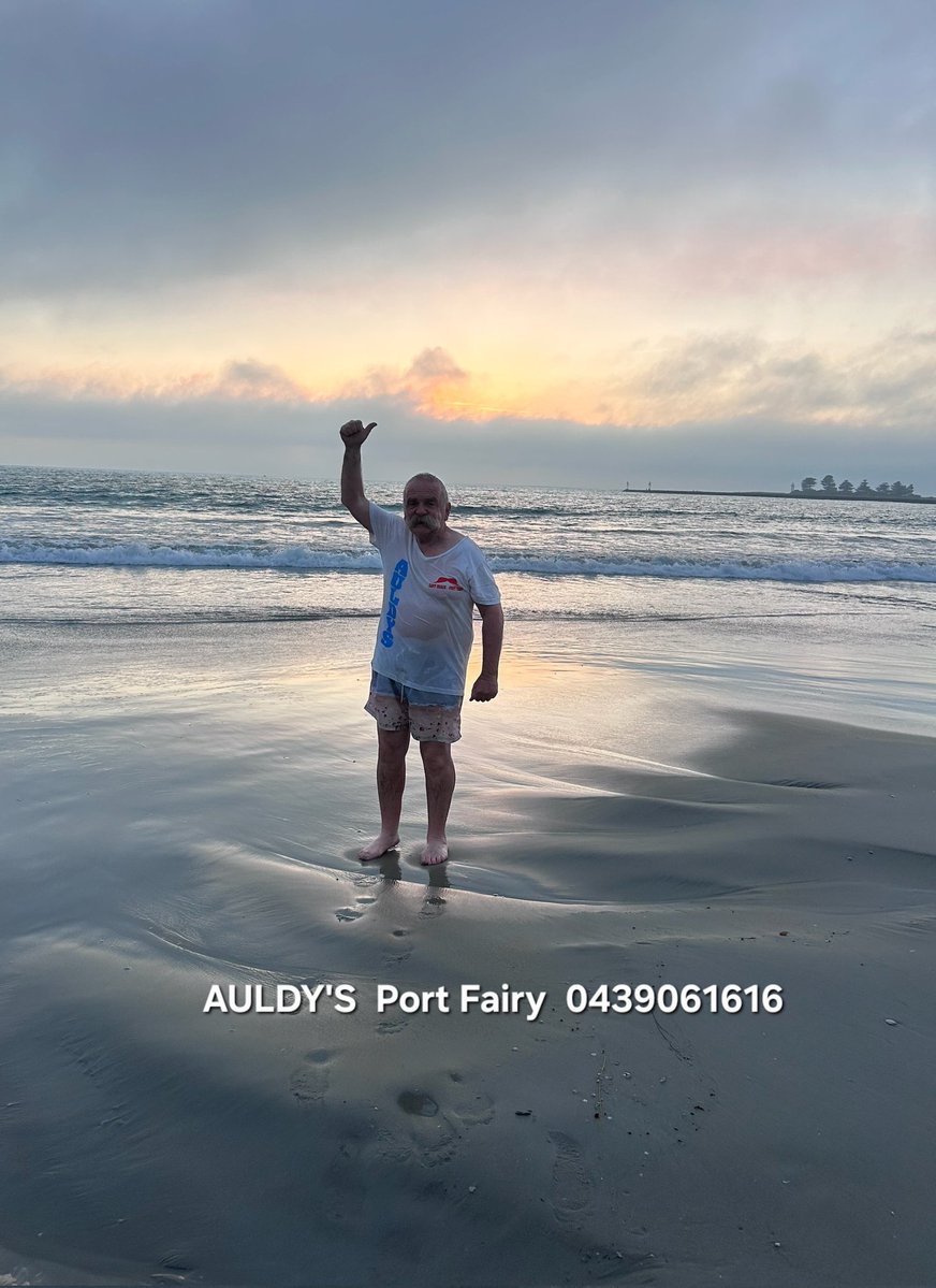 auldtim's tweet photo. Magic Oct Thursday for daily swim East Beach Port Fairy #auldys #spring https://t.co/p2tXnUjuh1