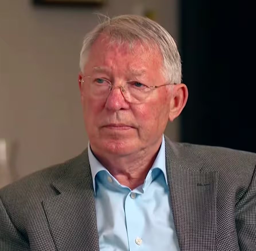 centreGoalHQ's tweet photo. 🚨🎙️Reporter: Sir, what was that defending? Manchester United players were literally standing and watching Nico Paz take his shot!

🗣️Sir Alex Ferguson:

“Absolutely disgraceful! I have never seen anything like this. Harry Maguire, Matheus Cunha and the entire Manchester United defence should be ashamed of themselves!

“You are playing for Manchester United, not some Sunday league team! How can Nico Paz have that much space to take a shot while our defenders are standing there watching him like spectators?

“Maguire is supposed to be a leader at the back, but where was the leadership? Where was the urgency? And what exactly was Cunha doing? You cannot expect to win football matches when players switch off at the most important moment.

“I would rather lose a match fighting for every ball than watch players standing around waiting for somebody else to do their job!

“This club was built on hard work, aggression and a refusal to give up. Some of these players need to understand what that badge represents.

“If you are too lazy to defend, then you have no business wearing a Manchester United shirt. I would have dragged some of them off that pitch myself!

“Manchester United should never make it this easy for an opponent to score. Absolutely embarrassing!”