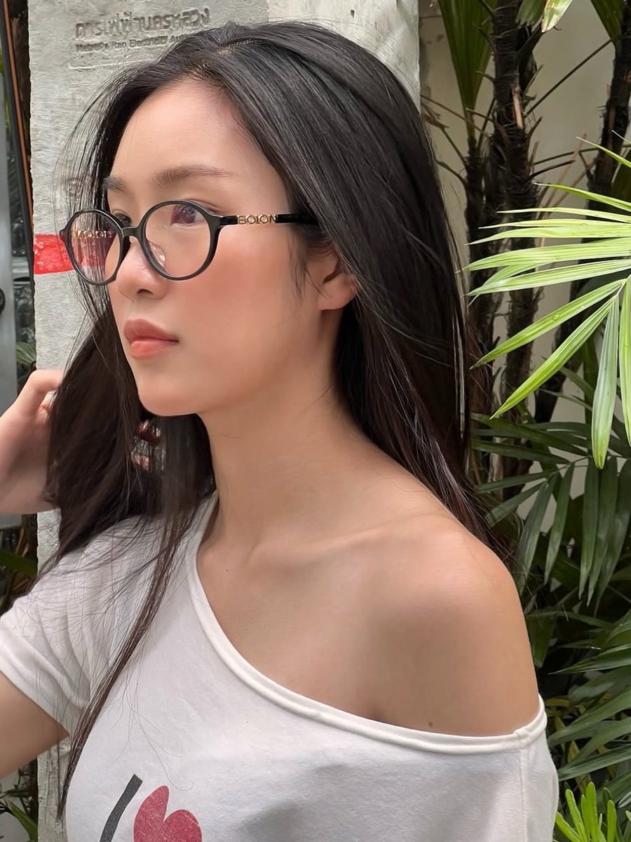 viewployed's tweet photo. anw so parnpiploy for gmmtv2028 or …? 🧍‍♀️ https://t.co/6Z0SEHkJy6