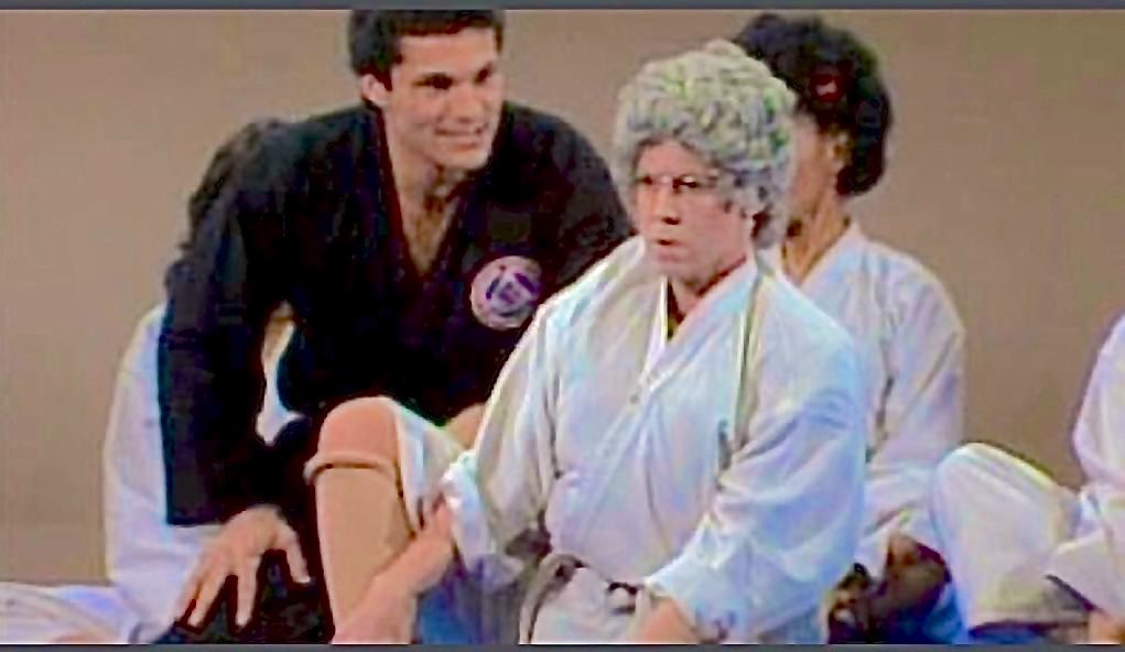 MarshallRTeague's tweet photo. One way or another
We’re gettin over the #Midweek hump
w/ a little #Teagueitude going a looong way in #MamasFamily Ep #BlackBeltMama 😏 https://t.co/fRNMjMC4Yx