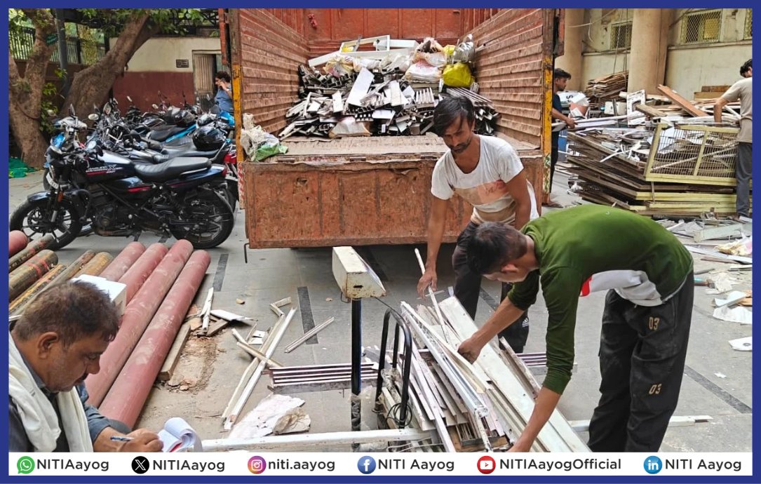NITIAayog's tweet photo. As part of Special Campaign 6, NITI Aayog continues to strengthen public service delivery, promote cleanliness and ensure the efficient utilisation of office space.

• 100% disposal of 12 pending Public Grievance Petitions and 1 Public Grievance Appeal.
• Approximately 60 sq. ft. of space freed through scrap disposal.
• ₹20,500 in revenue generated from scrap disposal.

NITI Aayog remains committed to maintaining clean office spaces and upholding the vision of Swachh Bharat.

#SpecialCampaign6 #Swachhata #GoodGovernance 

@PMOIndia | @narendramodi | @Rao_InderjitS | @MIB_India | @PIB_India | @DDNewslive | @ashoklahiribjp