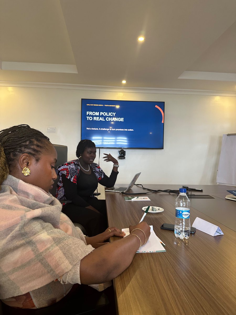 GNBKenya's tweet photo. The @GNBKenya Youth Advisory Panel joined a training organised by @YouthAntiFGMKe on 16–17 October, covering public speaking, policy engagement, harmful practices and ethical storytelling to strengthen youth-led advocacy to advance girls’rights. #Future4Binti #EndChildMarriage https://t.co/TQOXro9z78