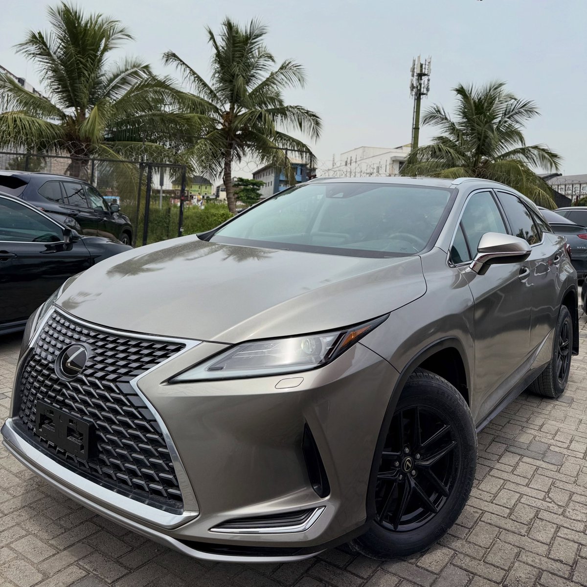 Verterex_Prop's tweet photo. 2021 Lexus RX350 

🏷️ ₦44m https://t.co/cX3pKc8CEd