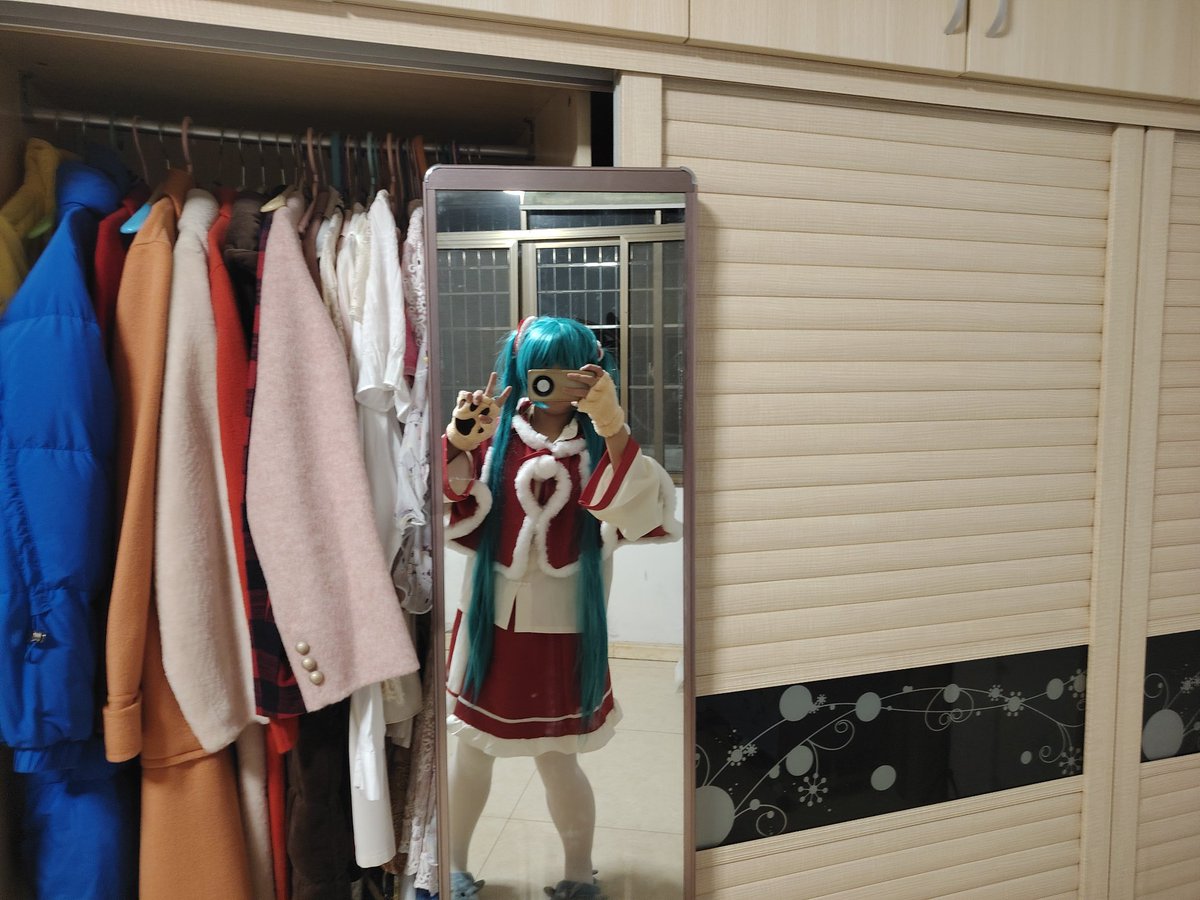 Yucha_offical's tweet photo. 在想要不要把不露脸的照片发出来....
不过感觉这样也没有什么意义欸
#男の娘ᅠ #初音未来 https://t.co/kfnkM0a5pF