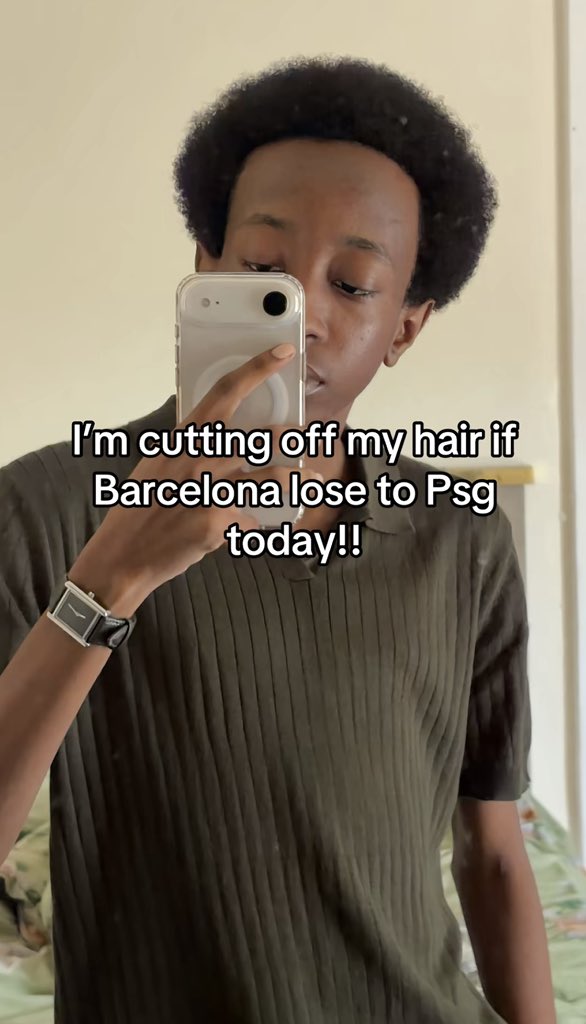northern_pulse's tweet photo. I'm cutting off my hair if Barcelona lose to Psg today!!🫪

A TikToker said it yesterday on his TikTok page. https://t.co/adijuwvXlb