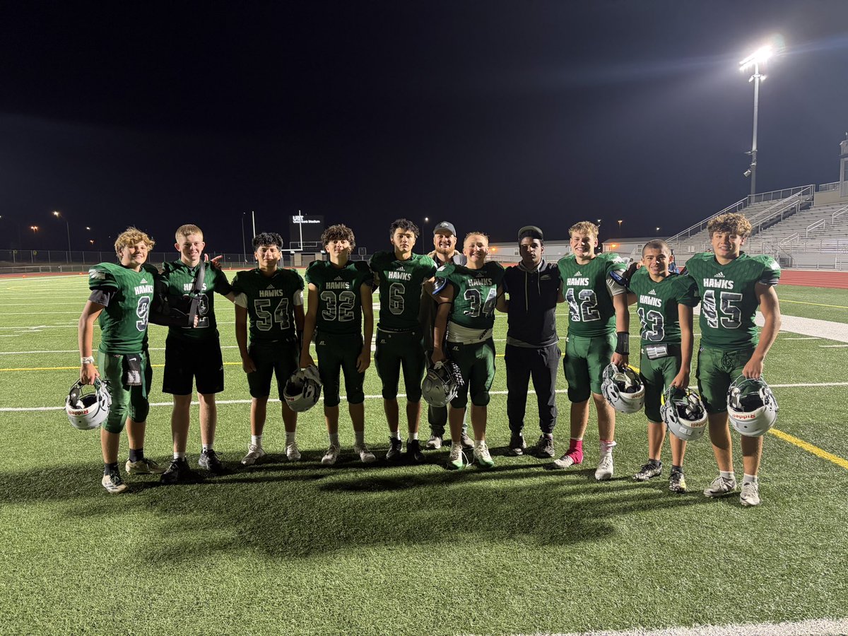 JamariW84728420's tweet photo. What a special group of young men!
Coaching the Silver Hawks means more than you know. Getting the opportunity to teach these players things I wish I had known when I played is something I truly value. Thanks for letting me be your coach. Wouldn’t want to be anywhere else! #LB https://t.co/F0eEA7AsBc