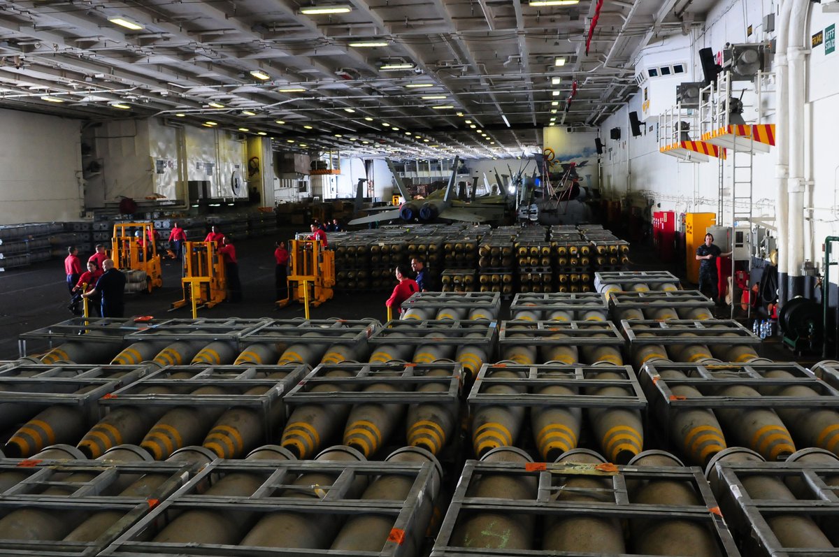 PASU_MATRIX's tweet photo. The firepower hidden below deck. https://t.co/l0RbZ0ttfY