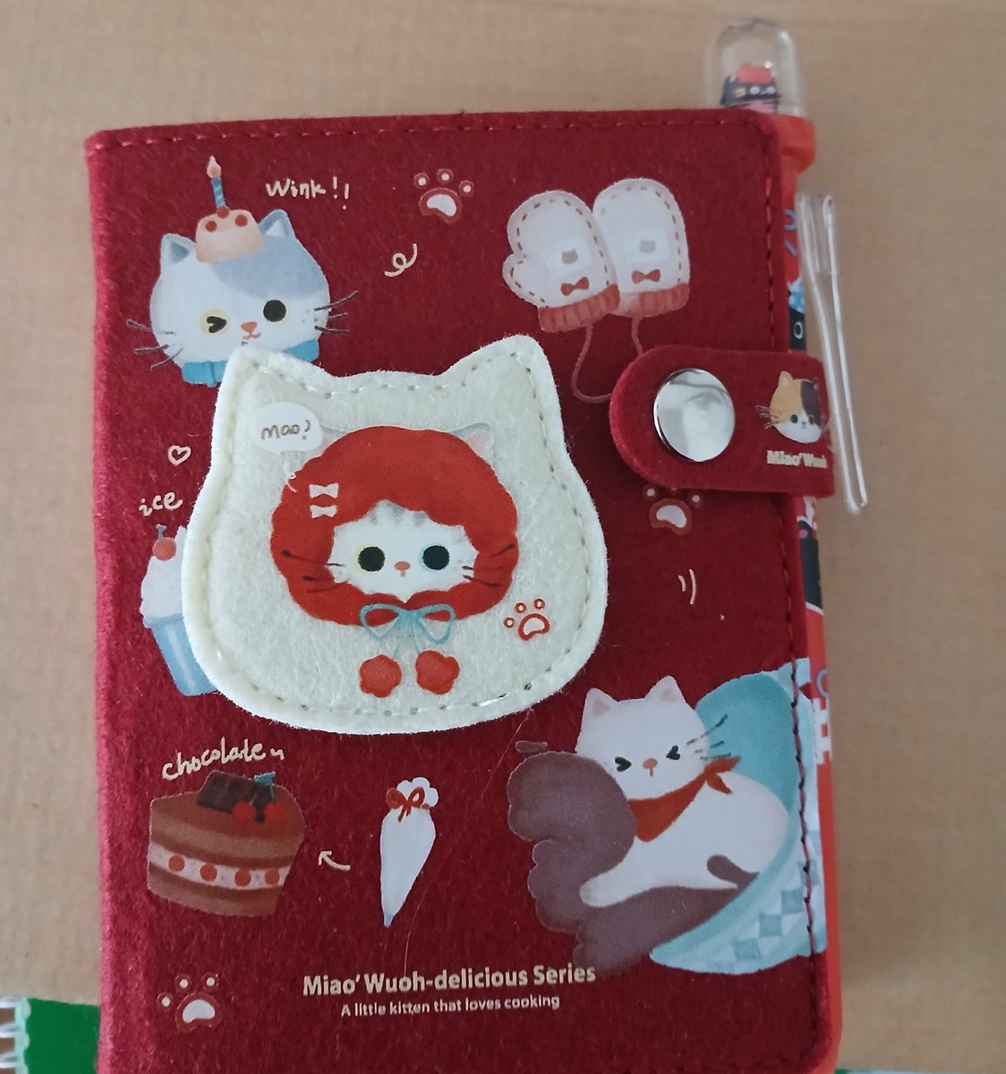 thnksvenom's tweet photo. little notebook where i write recipes, I love it https://t.co/8my8l0HIFo