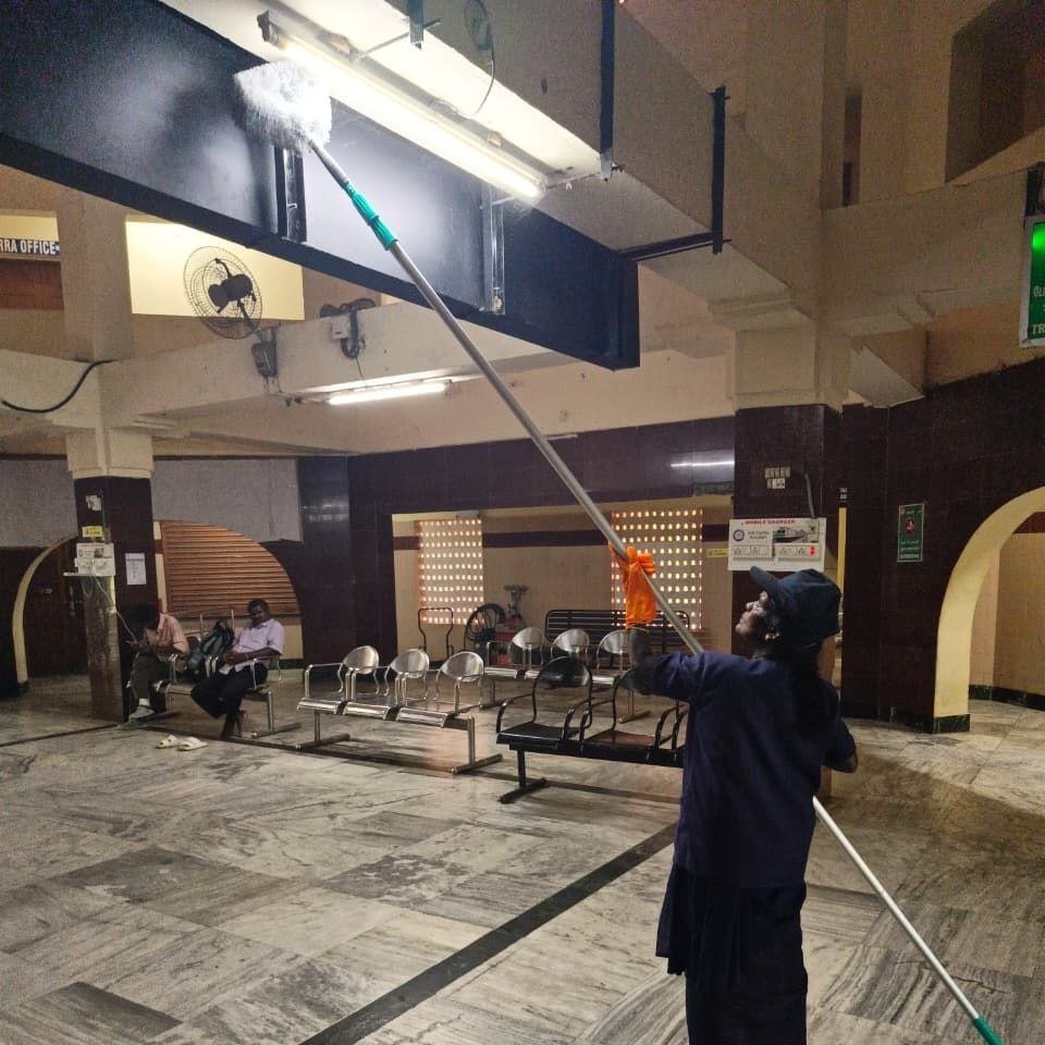 DrmChennai's tweet photo. 🧹✨ Cleanliness Drive | Melmaruvathur Railway Station

A special cleaning drive was conducted at Melmaruvathur Railway Station as part of Special Campaign 6.0, promoting cleanliness and maintaining a clean and hygienic railway environment. 🚆🌿

#SpecialCampaign6 #SCDPM6 #PMO #DARPG #CleanlinessDrive #Melmaruvathur #MelmaruvathurRailwayStation #SouthernRailway #ChennaiDivision #SwachhataHiSeva #SHS #SHS2026 #SwachhataPakhwada #SwachhRail #SwachhBharat #ViksitBharat