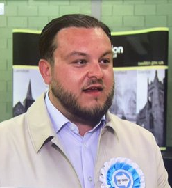 KeyworkerMan's tweet photo. ➡️#Reform are now well on course to win control of Basildon Council in 6 months time on 6th May 2027 😎
British homes for British people 🏴󠁧󠁢󠁥󠁮󠁧󠁿🇬🇧
 #BasildonWantsReform  👍 https://t.co/v6VmczaoK6
