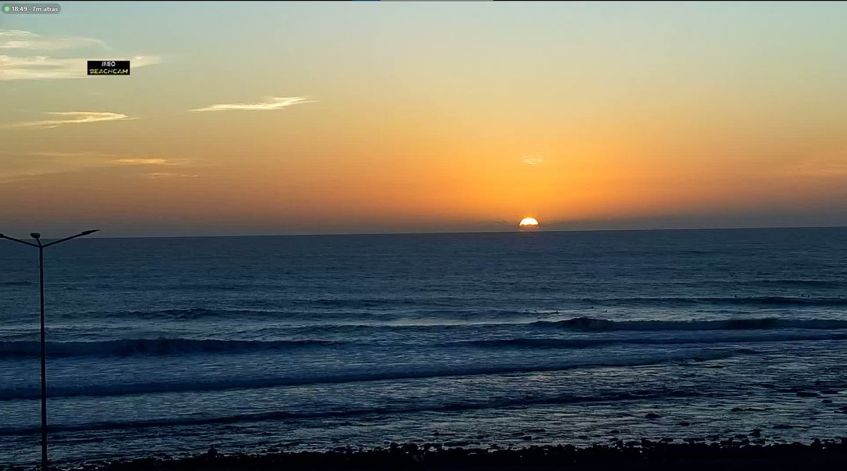 75Alcaide's tweet photo. 🟠🇵🇹 21/10/2026 18:49: Pôr do Sol de hoje na Praia da Ericeira.

#Portugal https://t.co/SYhMyzB9qP