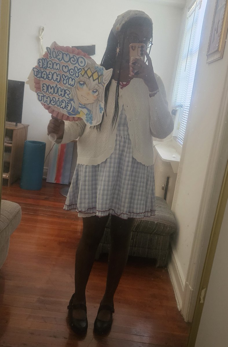 lovecherrimagic's tweet photo. in light of everything, todays my birthday :] gonna have fun regardless! https://t.co/64QnMNFTe1