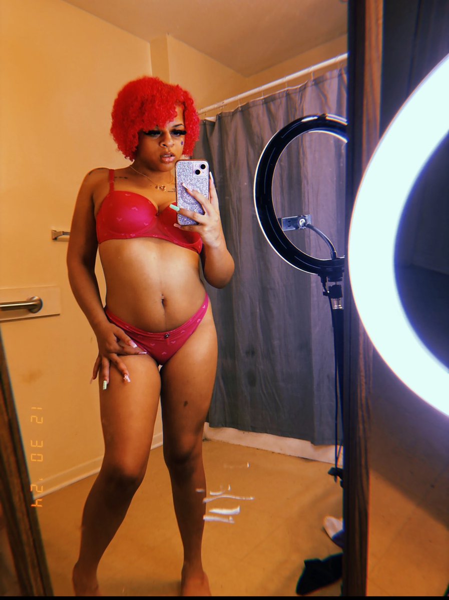 lexxiandaustin's tweet photo. send attachments to my husband 💦🩷🫦 

subscribe to my only fans 

https://t.co/x3fVTsmICd

dm me for content 🩷🫦 https://t.co/FOAqG3x0V9