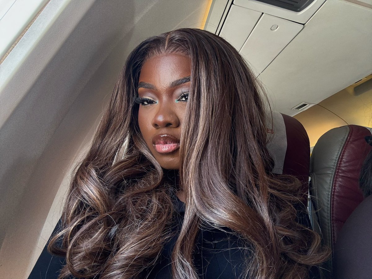 __kwakyewaa__'s tweet photo. Face card cleared immigration ✨ https://t.co/WutPogHgCP