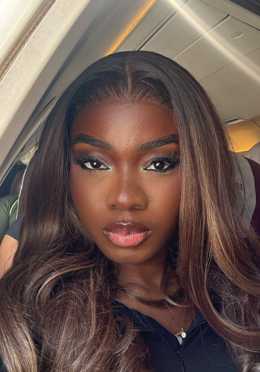 __kwakyewaa__'s tweet photo. Face card cleared immigration ✨ https://t.co/WutPogHgCP