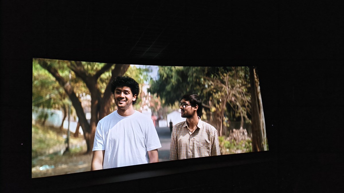 munna_yashwanth's tweet photo. Showtime : #418Movie  👻👿

📍Vimal Theatre https://t.co/3oDVvDdb09