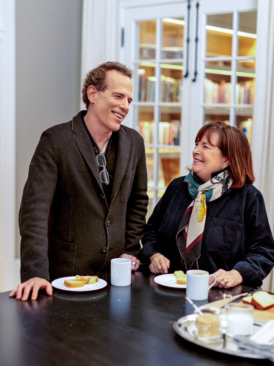 FoodNetwork's tweet photo. This week, award-winning chef and farm-to-table trailblazer @DanBarber joins Ina Garten at the barn! They're talking career coincidences, high-pressure hospitality and restaurant reviews.

Plus, Ina makes her Cornmeal Pound Cake and Dan shares his recipe for Miso Crusted Squash!

Tune in to an all-new episode of #BeMyGuest Saturday at 12|11c.