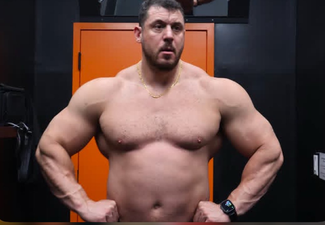 Johnsmithtdbv's tweet photo. “No shortcuts. No excuses. No easy days.

“The physique is the proof. The discipline is the story.”

#explorepage #bodybuilding #fitness #gym #hardcore
Browse our Telegram
https://t.co/4KisNzeUNu https://t.co/tBPYj8Ftyi