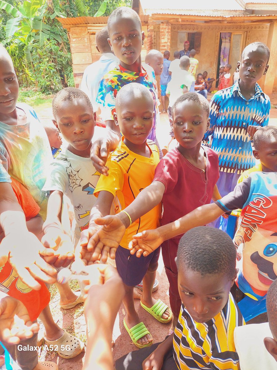 MISBLABFOU's tweet photo. The chance to have reasonable fathers in future is in our hands as we kindly come together and support the boy-child in this world . The Mis-Blab Foundation we're with the boy-children in every household. https://t.co/5pUyVm1RSY