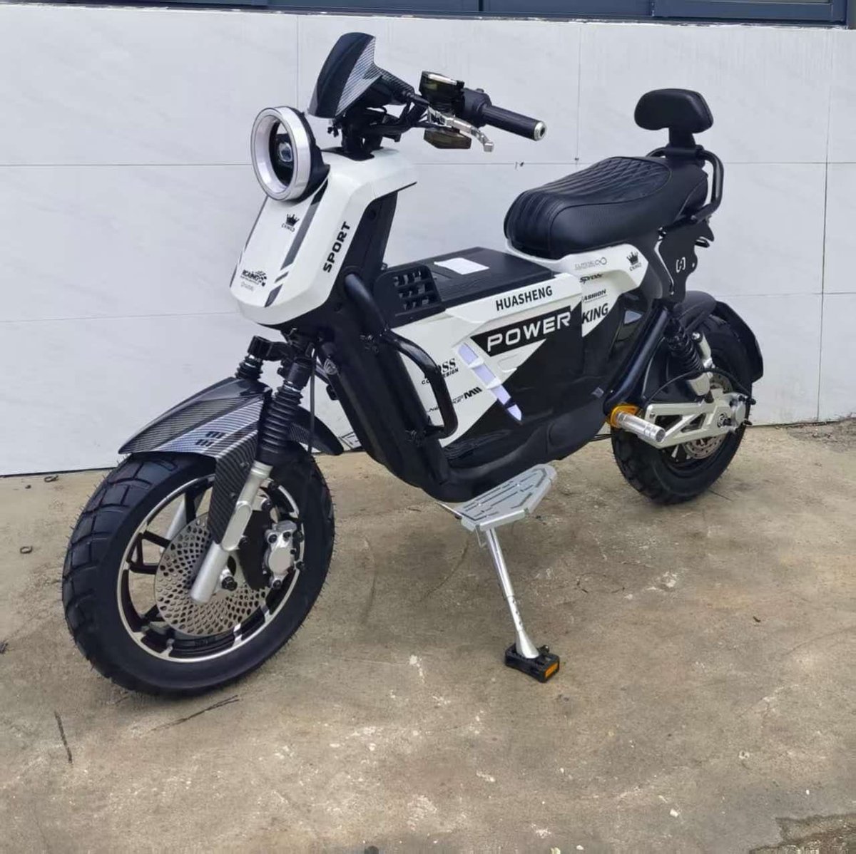 Meekg001's tweet photo. Your surest plug 🔌 
For all kinds of original electric bikes 
Send a dm direct........... https://t.co/TJYn3lZk2U