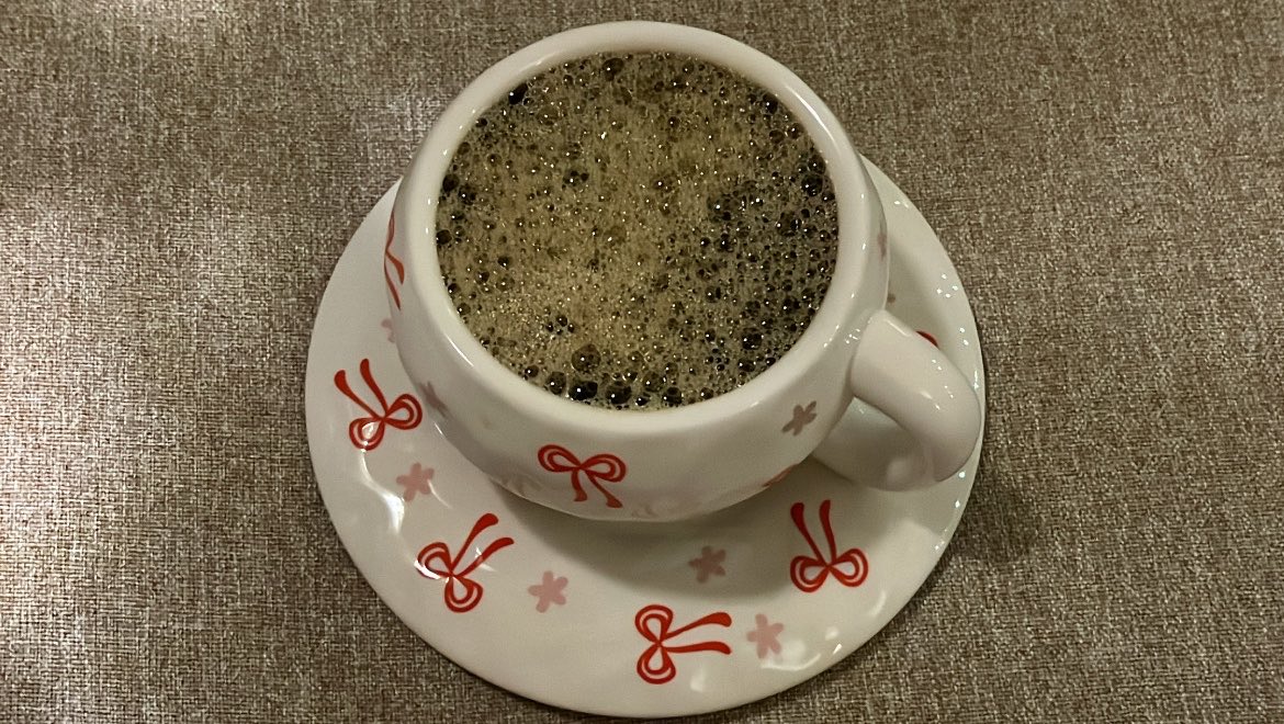 i111yi's tweet photo. 🫧☕️. https://t.co/WddnsWQhvU