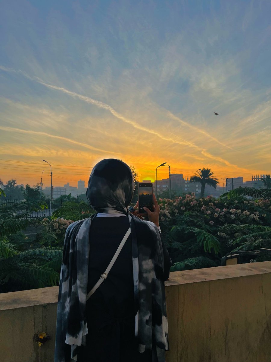 arwakhalf's tweet photo. حَتى الأشياء العادية تَبدُو جَميلة حِين انتبِه لَها. (": https://t.co/BTEqSkhCfg