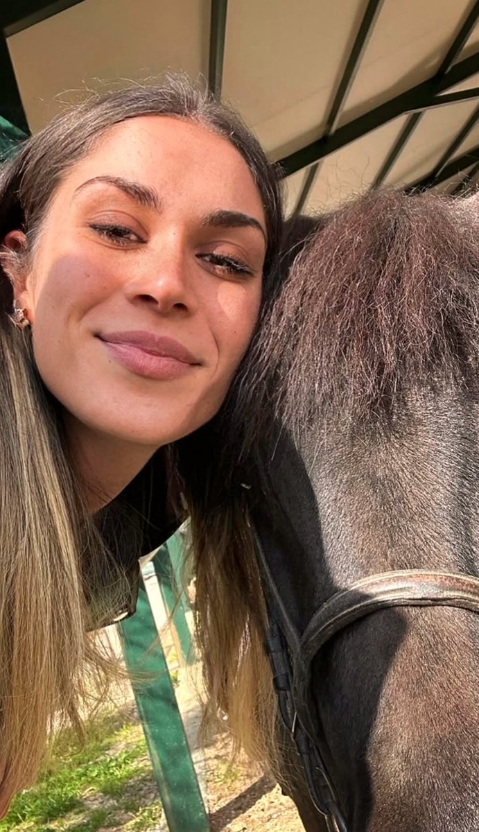 IreLoVal's tweet photo. Animalets i excursions 💚🐴 https://t.co/G58Lm25H7s
