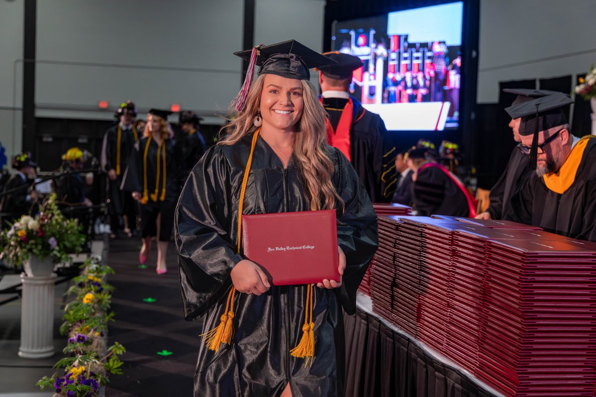 FoxValleyTech's tweet photo. Transfer Student Week celebrates all paths to success. Some students transfer to FVTC. Others start here and transfer from FVTC to a university through our University Transfer program and transfer agreements.

Wherever you're headed, we're here to help you get there. 💙

➡️ Learn more about transferring credit TO Fox Valley Tech: https://t.co/SlmsTbMYBt
➡️ Learn more about transferring credit FROM Fox Valley Tech: https://t.co/AM5p6wV4kH