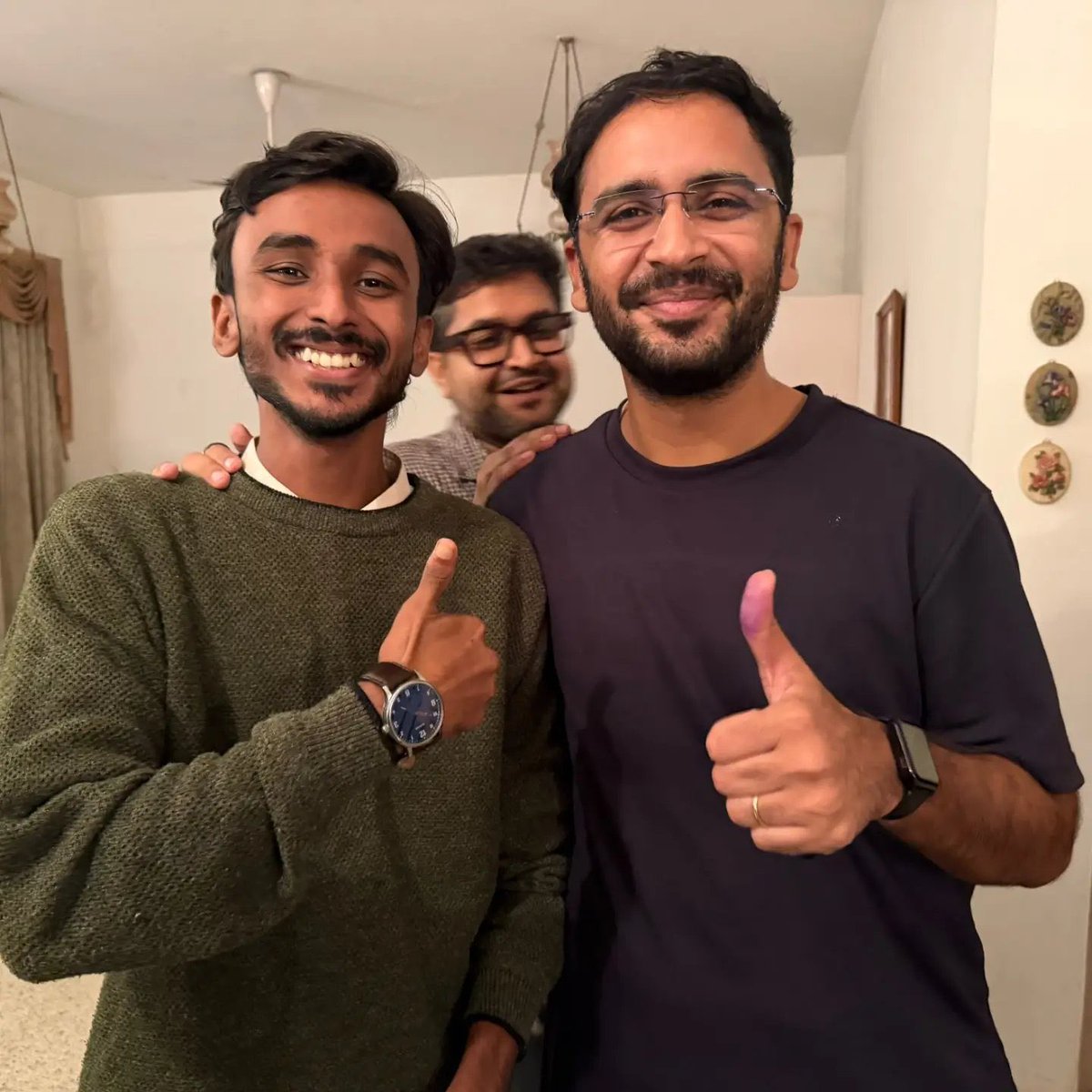 ReyarthTanwar's tweet photo. All CJP Leaders are Back to Business
Family ❤️
#coackroachjantaparty #cjp_पार्टी https://t.co/e0ujdDvIcZ