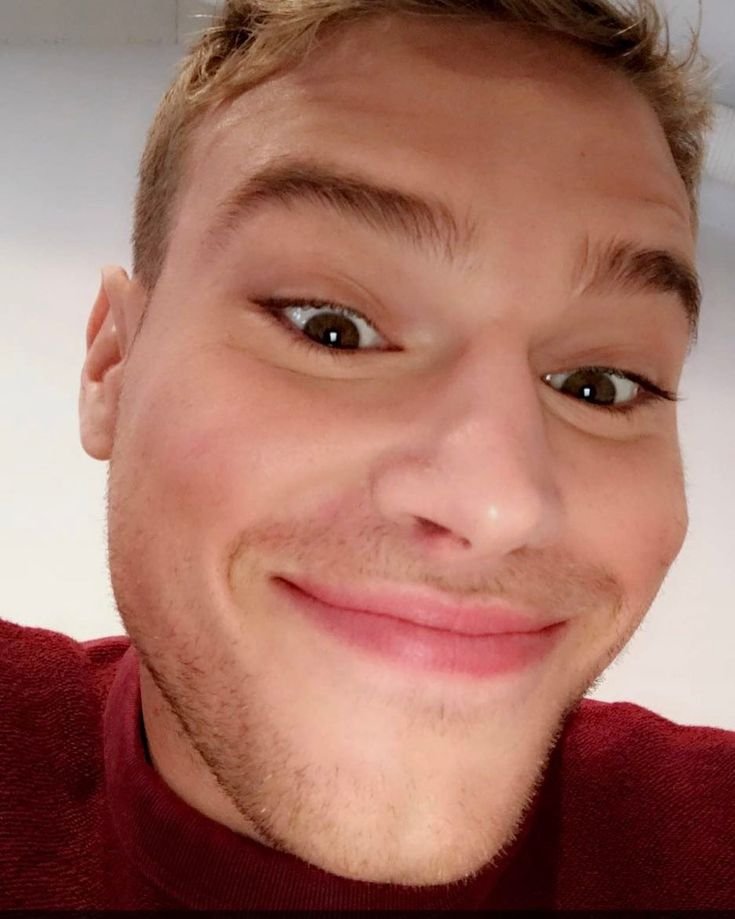 solohunterrx's tweet photo. 𝐏𝐎𝐕: Era  para ser só uma  ficada, mas você caiu no meu papo boboca e sua galeria agora é assim. https://t.co/I7Ke3iVNIV