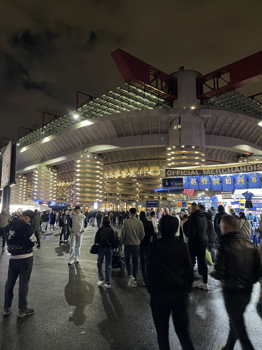 GiokerMusso's tweet photo. 1️⃣1️⃣ #Inter (3-5-2): Martinez; Akanji, Bastoni, Carlos Augusto; Spence, Barella, Calhanoglu, Sucic, Dimarco; Bonny, Thuram #InterShakhtar #ChampionsLeague 

📲 @calciomercatoit https://t.co/A0Vbwpl4Fu