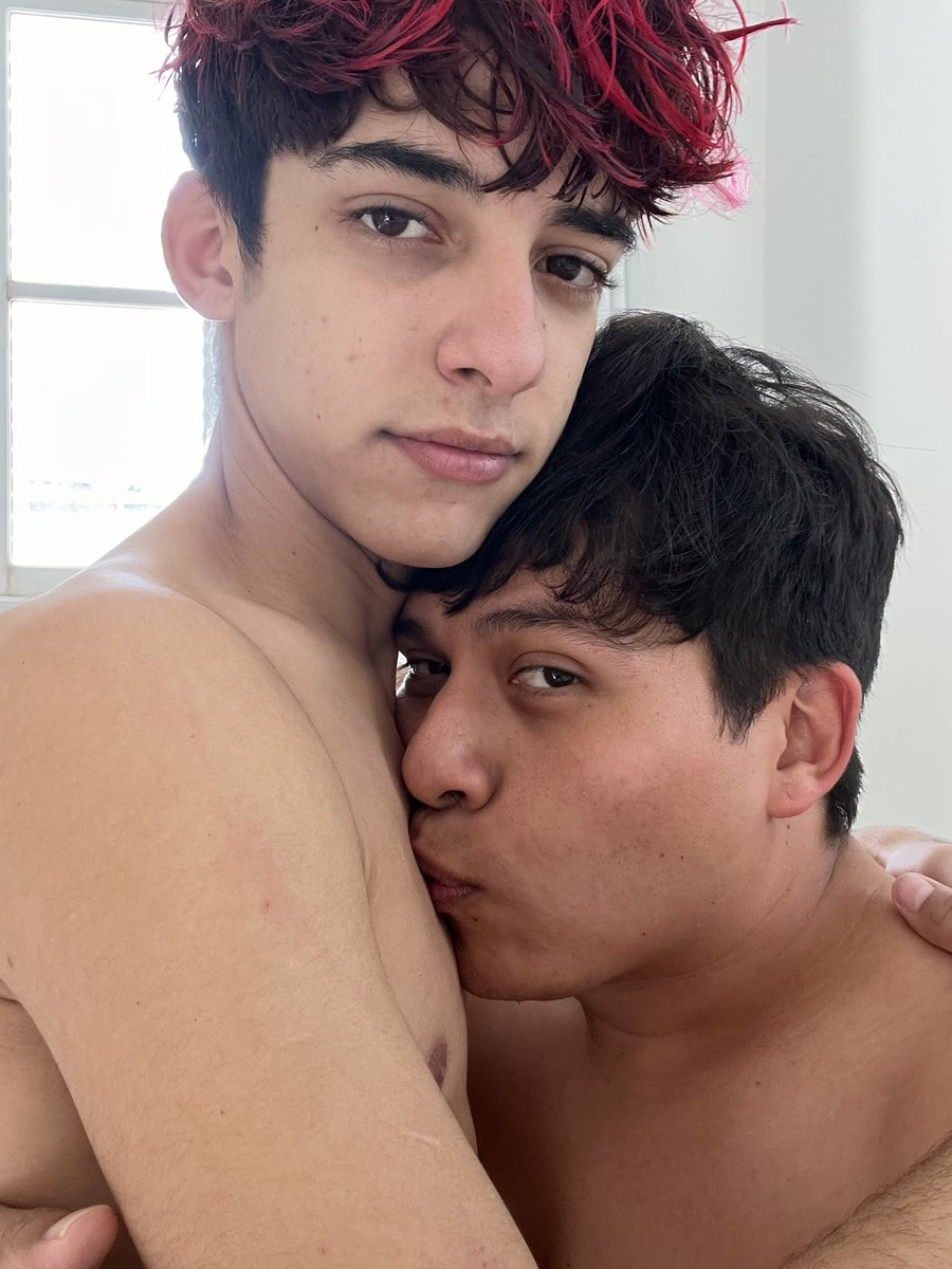 MaguelTwink's tweet photo. 🥰 No está chido enamorarse de un cabrón tan putillo como @FresaLecheroMx 🥺🥵 https://t.co/Dkrn5Xzhzo