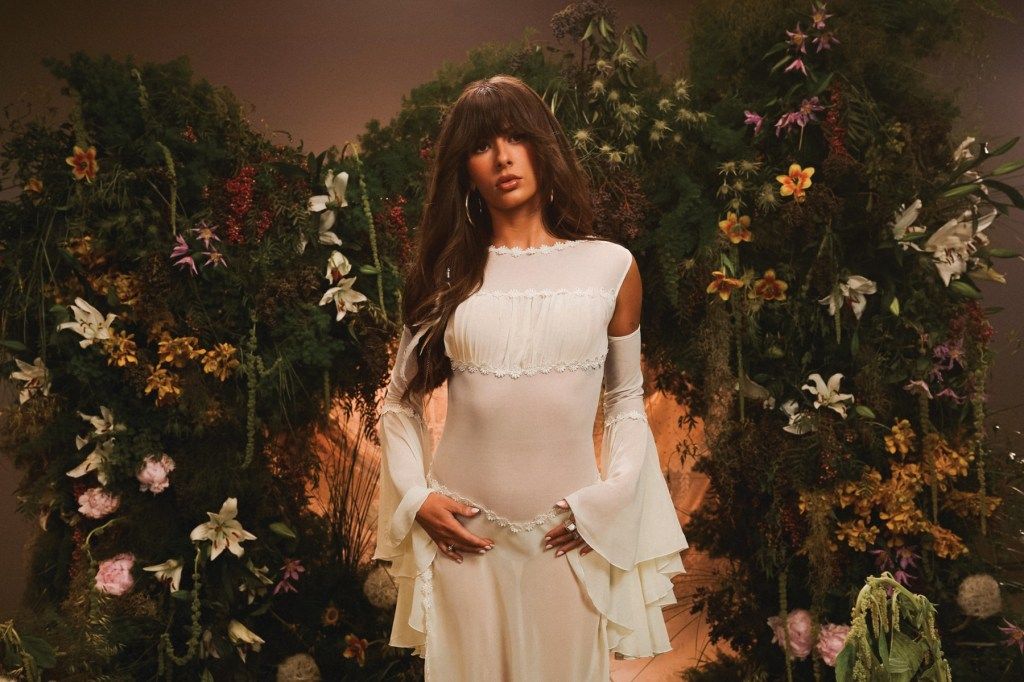 robindavidman's tweet photo. Billboard: Ella Langley’s ‘Choosin’ Texas’ Ties Mariah Carey for Most Weeks Atop Streaming Songs Chart https://t.co/NLHhORUtTE 
#BillboardStreamingSongsChart #EllaLangley #MariahCarey https://t.co/J4a7XYzDj9