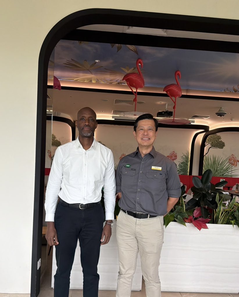 RDBrwanda's tweet photo. Today in Singapore, RDB CEO @afrika_jean met with Bennett Neo, CEO of Mandai Wildlife Group, to discuss the ongoing partnership in promoting Rwanda’s tourism and conservation initiatives.

The visit included a tour of the Rwanda Nyungwe Forest Heart of Africa aviary at Mandai Bird Paradise, which brings Rwanda’s rich biodiversity to audiences in Singapore and beyond.