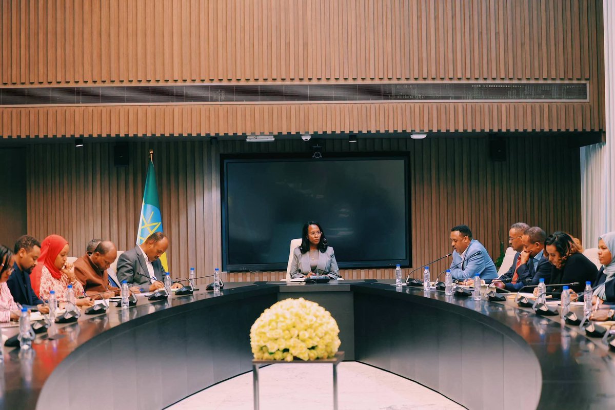 AdanechAbiebie's tweet photo. #AddisAbaba
Addressing the Cost of Living and Promoting a Fair Market System! 🇪🇹

Today, we held extensive discussions with relevant stakeholders on immediate and long-term measures to address unjustified price increases in essential commodities and rental housing, with the aim of easing the cost-of-living burden on our residents.

We reaffirmed our commitment to tackling the root causes of excessive price hikes in essential goods, including meat, cooking oil, bread, and bottled water, as well as rising house rents. Ensuring fair pricing, market transparency, and effective regulation remains a key priority.

Protecting our residents from the burden of unjustified price increases and ensuring a fair and accountable market system require decisive action and collective responsibility.

May God bless #Ethiopia and its people! 🇪🇹