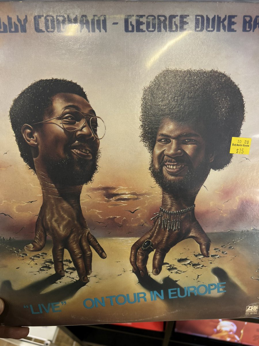 rayfp's tweet photo. Now that’s how you design a record cover https://t.co/K9jcElltOL