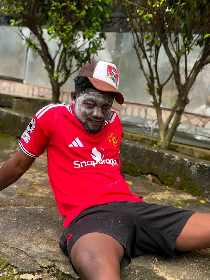 SaintVickJnr's tweet photo. Manchester united afa https://t.co/cnre1v7WcX