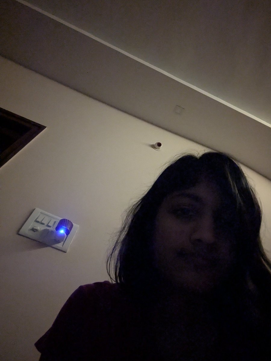 yehsathmastani's tweet photo. Guys watch "Neelavelicham (malayalam)" if you want to witness a ghostess warm up to a man cuz he cleaned her house. 🪄🌑

Ch. 1 of "I don't like any movies they make now so I'm rewatching things I remember liking". 🤸🏽‍♀️📺

But, seriously watch it for the visuals and the music (incredible story too) 
You guys got any recs?
