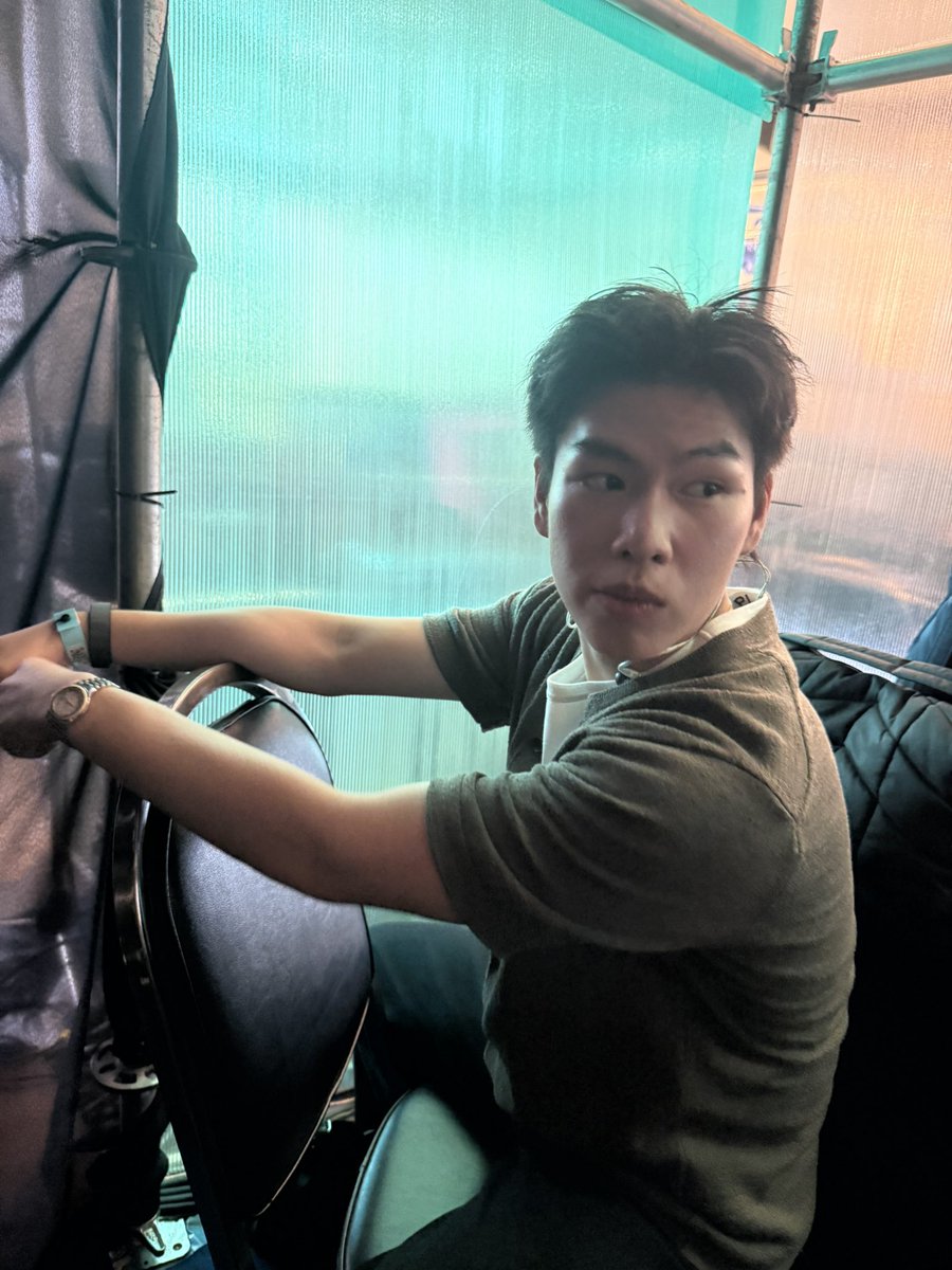 Kakagoesbackhom tweet picture