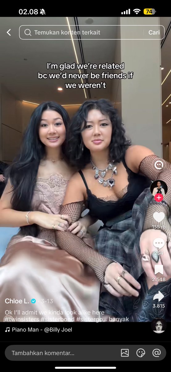 mayoomushroom's tweet photo. @fujikaize Wait.. is this her twin sister? Is she really alt or just like the fashion? Bcs being alt and having rich parents who burn the forests causing massive sickness to human and animal is such an irony 💀 https://t.co/DDogCB0MgE
