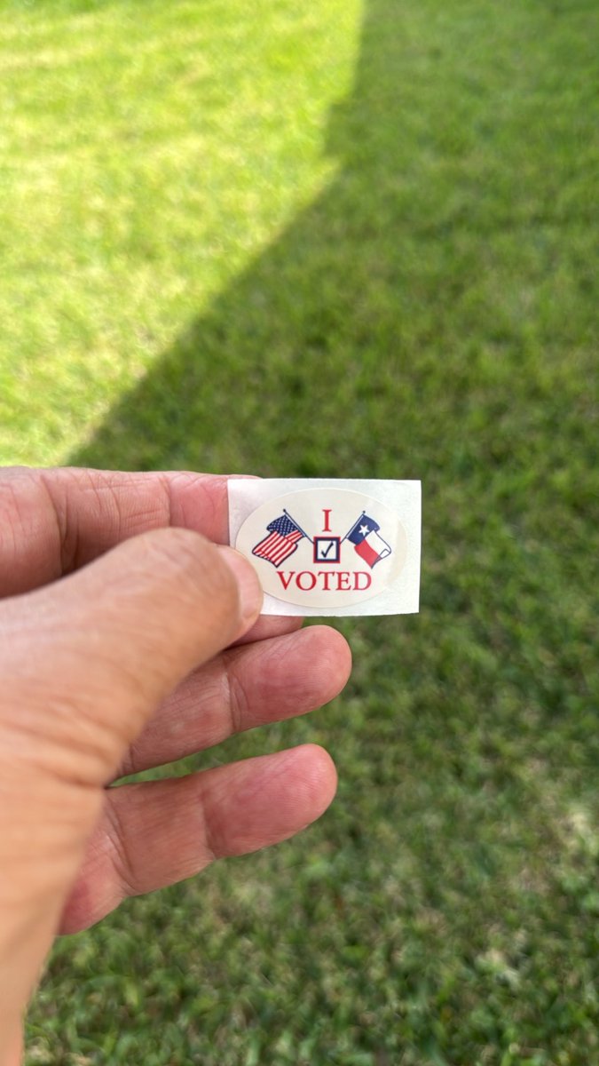 RoyVillarr82301's tweet photo. My son and I just early voted Ken Paxton. https://t.co/RzNw9aniod