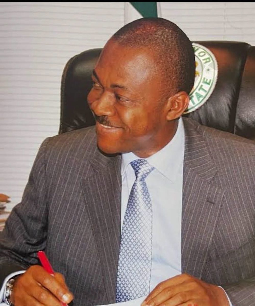 spoiltkid's tweet photo. During his administration, Sullivan Chime gave 260 cars to 260 councillors in Enugu State, gave school buses to all the secondary schools in Enugu State, gave cars to the traditional rulers in Enugu State, and introduced the 13th-month salary for Enugu State civil servants.

How did he achieve all these with no tax and Peter mba cant with heavy tax?