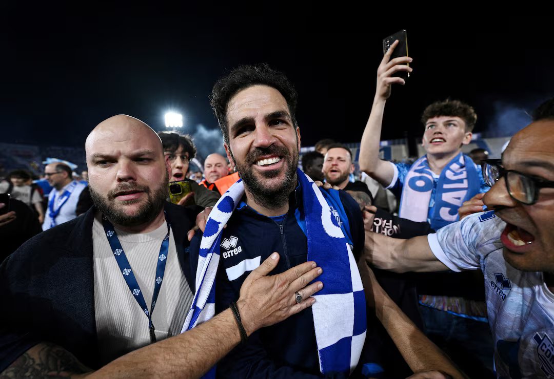 CitehSide's tweet photo. Arguably the best manager of the last half-decade, especially when you consider the state of the team he inherited, the resources at his disposal, and the conviction with which he has implemented his footballing principles.

What Cesc Fabregas has achieved so far is nothing short of remarkable.

An exceptional footballing mind and an inspiration to aspiring coaches everywhere.