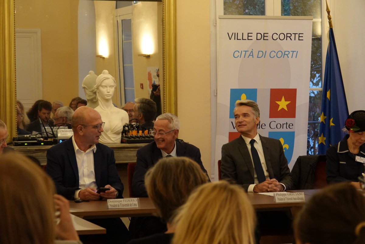 UnivCorse's tweet photo. L’Université franco-allemande, l’Université de Corse et ses partenaires, lancent le Dialogue franco-allemand pour la médiation interculturelle. Une signature solennelle vient affirmer l’engagement commun en faveur du dialogue, de la démocratie et de la coopération internationale. https://t.co/7RgUd7xJY2